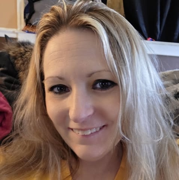 angelaadkins885